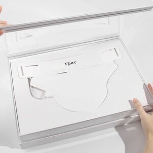 Qure Neck & Décolletage LED System NWT